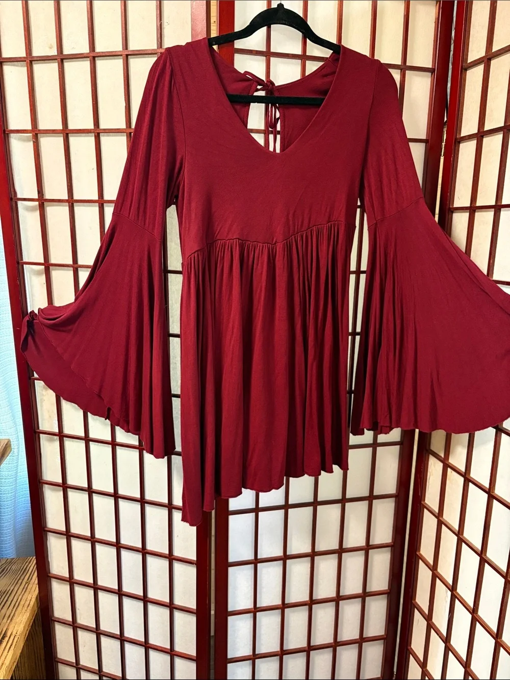 Free People Burgundy V-Neck Tie-Back dress very good condition and very soft